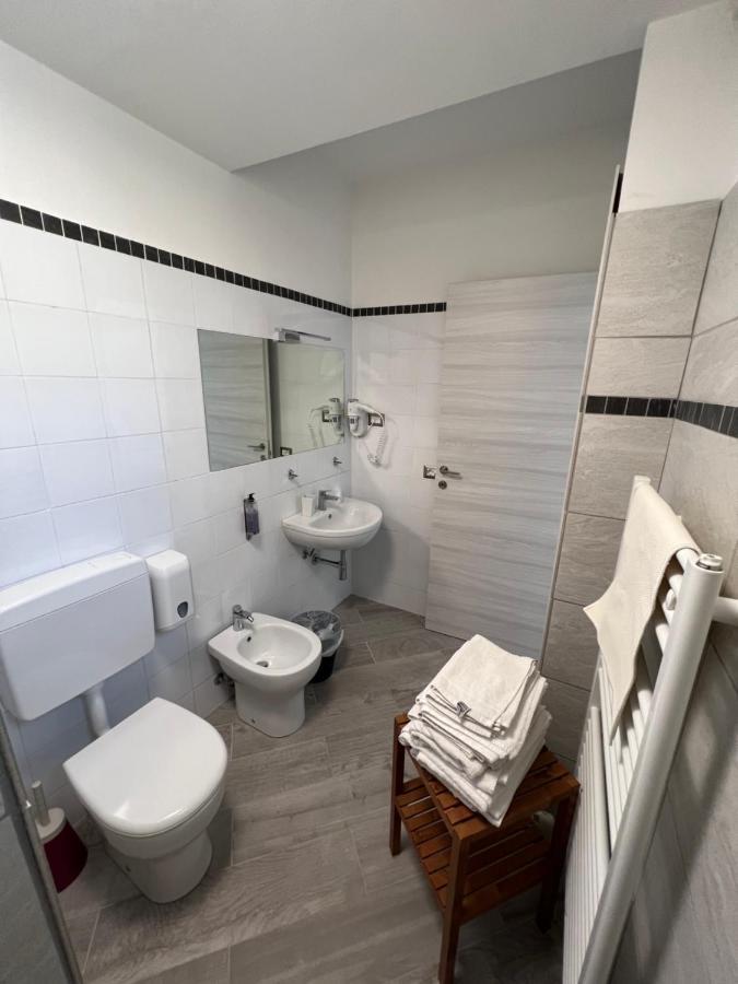 Hotel Locanda Rosy Cattolica Bagian luar foto