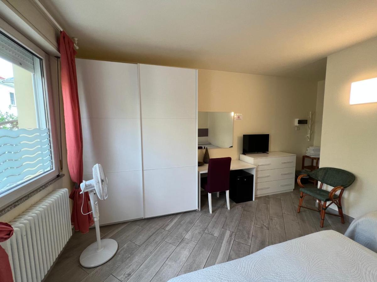 Hotel Locanda Rosy Cattolica Bagian luar foto