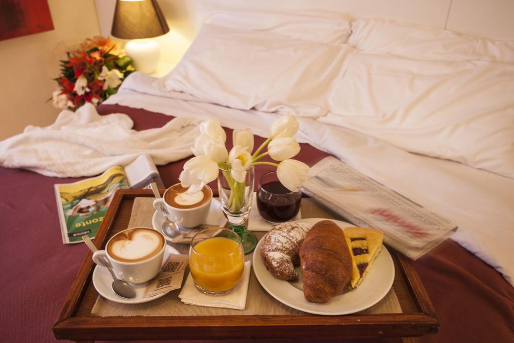 Hotel Locanda Rosy Cattolica Bagian luar foto