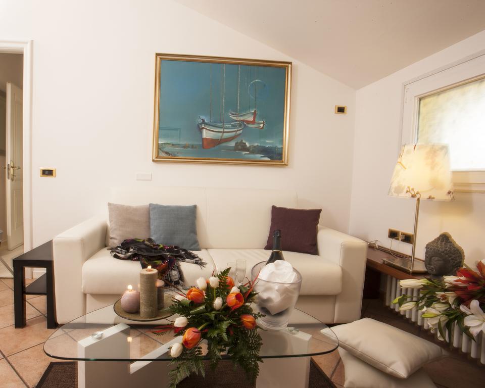 Hotel Locanda Rosy Cattolica Ruang foto