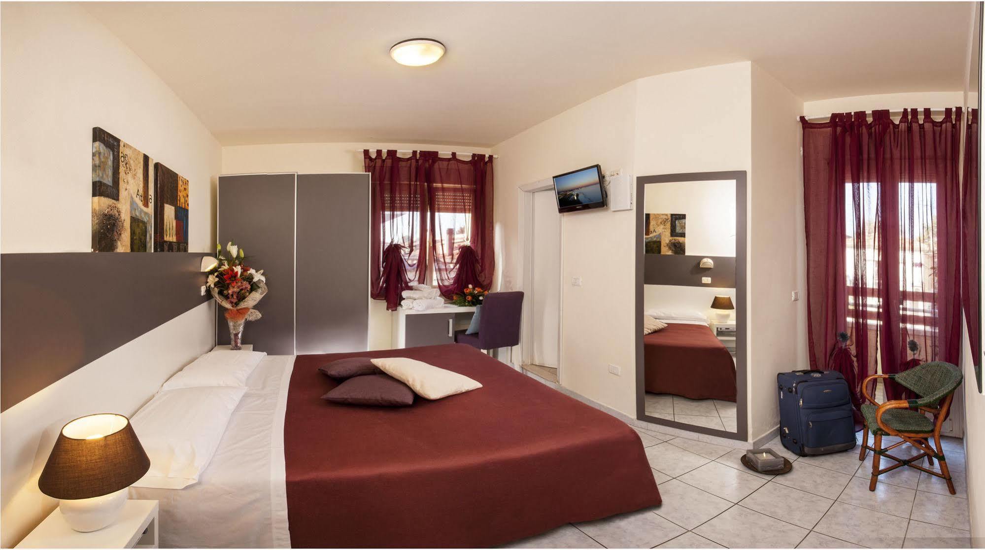 Hotel Locanda Rosy Cattolica Bagian luar foto